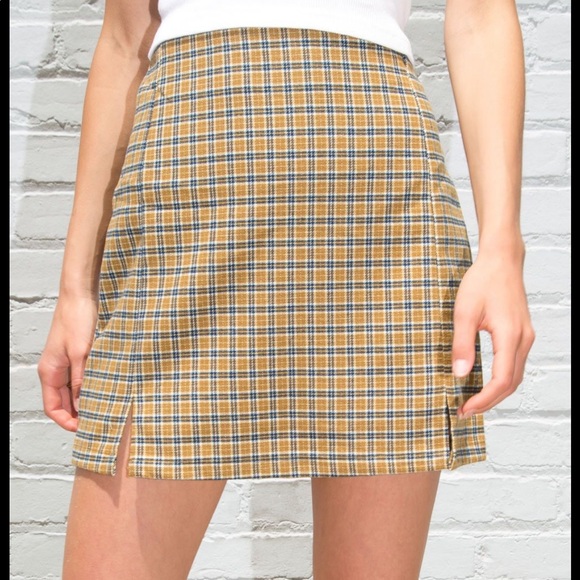 Brandy Melville Cara Skirt - Picture 1 of 3